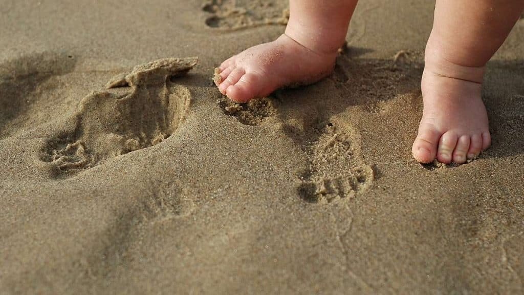 Imagem atual: menino e o mar