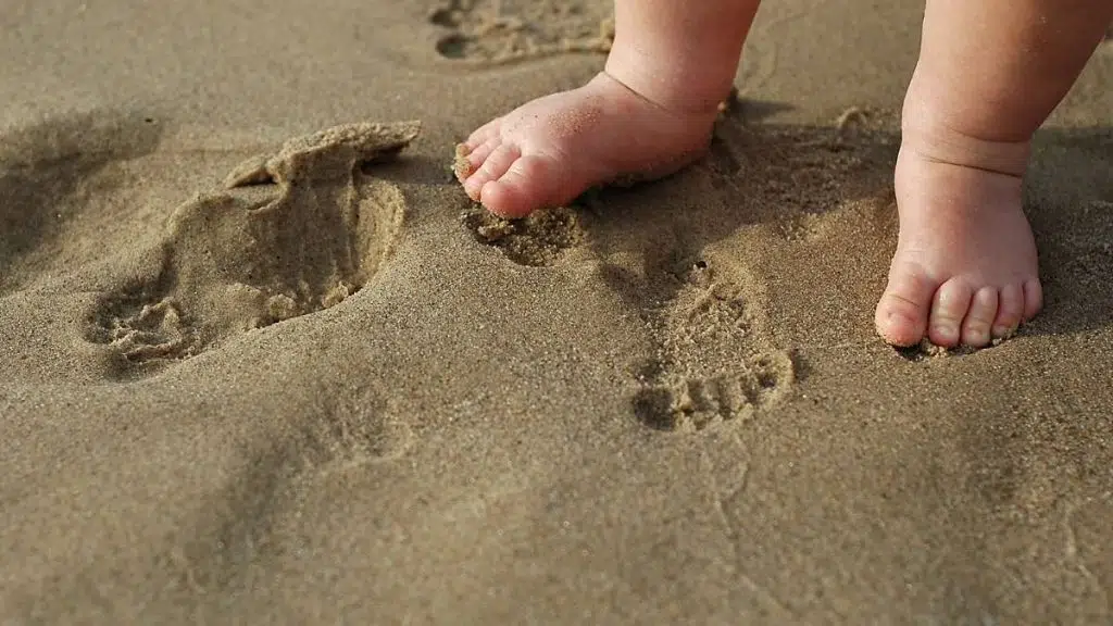 Imagem atual: menino e o mar